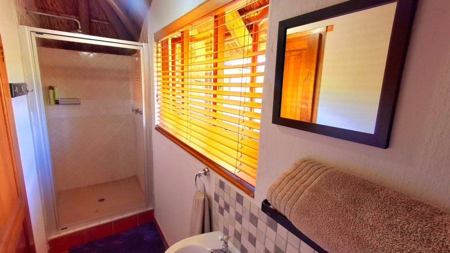 4 Bedroom Property for Sale in Boschenvaal River Front Lodges Free State